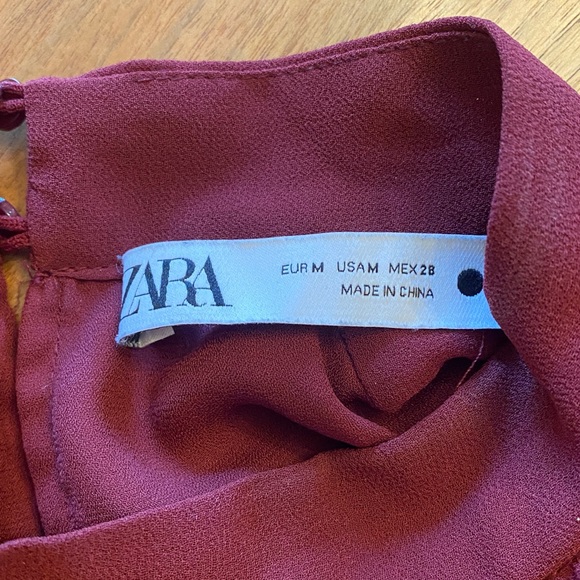 Zara cranberry color pleated midi dress size M - Picture 5 of 7